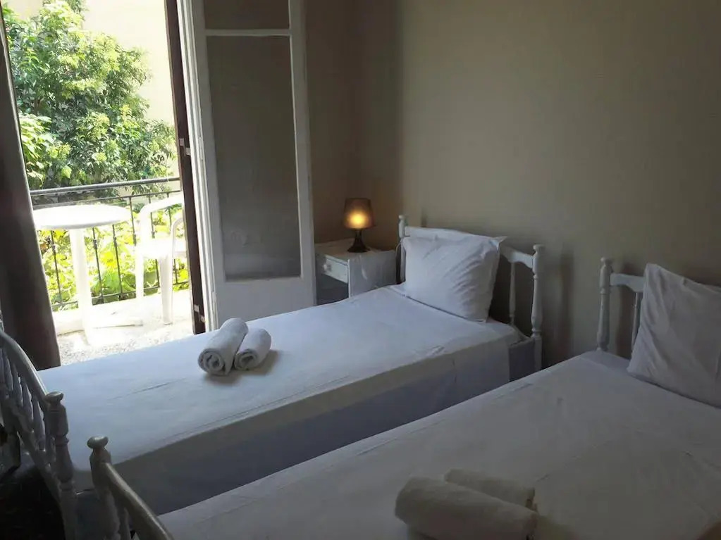 Hotel Roulis
