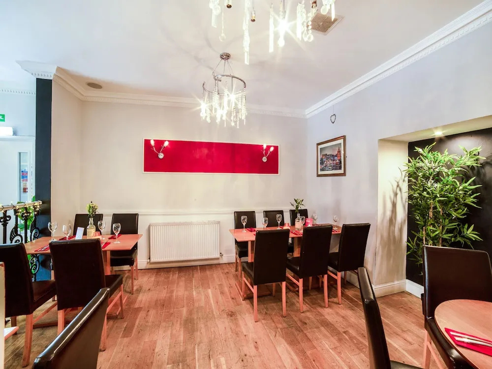 Victoria Park House Hotel