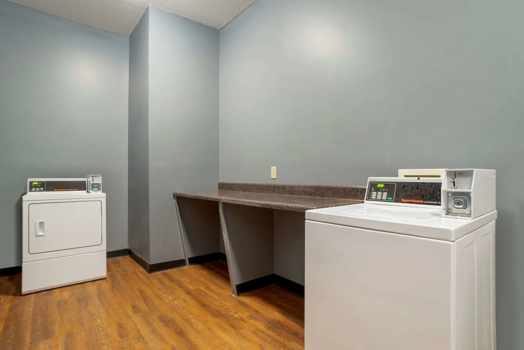 Best Western Plus Two Rivers Hotel & Suites