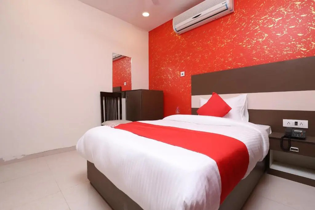 Hotel Airway Palace