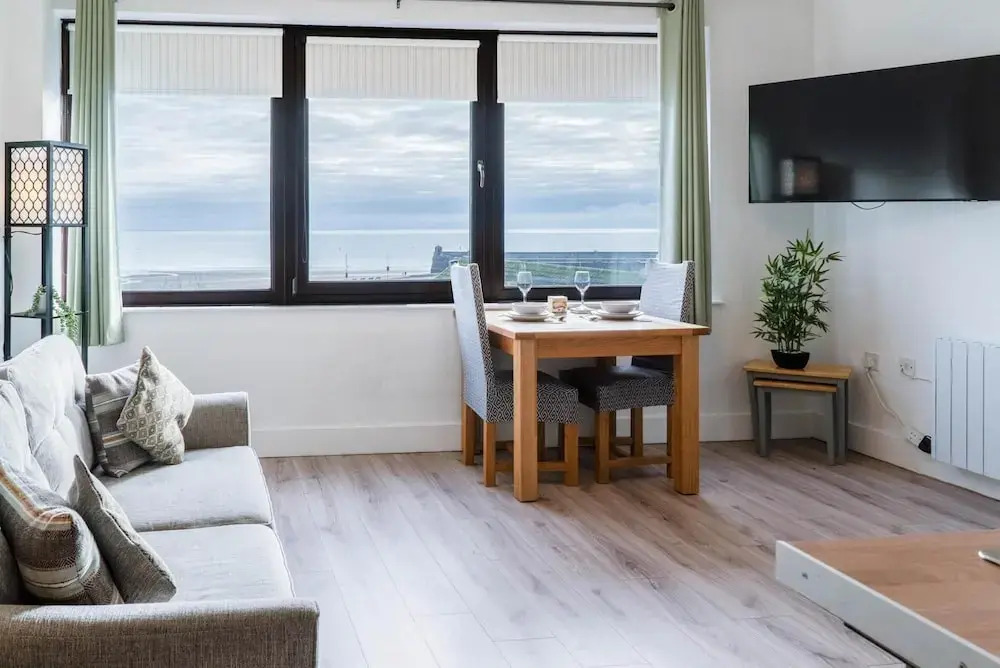 The Lighthouse - 1 Bedroom Apartment - Saundersfoot