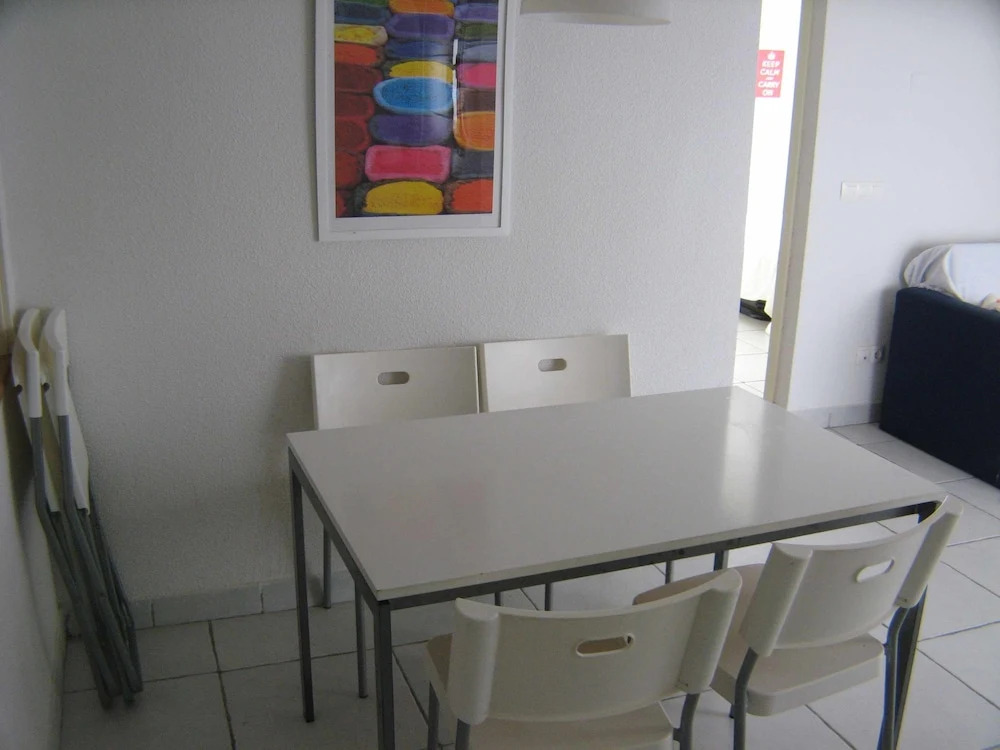 Venavera H21a - 2 Dorm / 1bath Walk to Beach