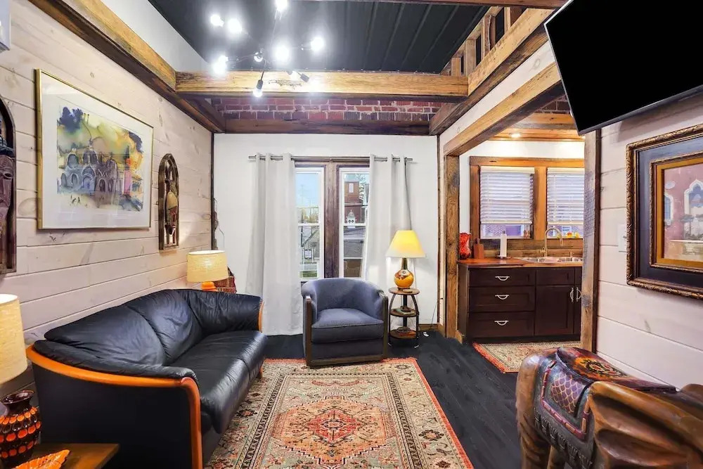 Mid Century Escape, Columbia House Unit C 1 Bedroom Apts