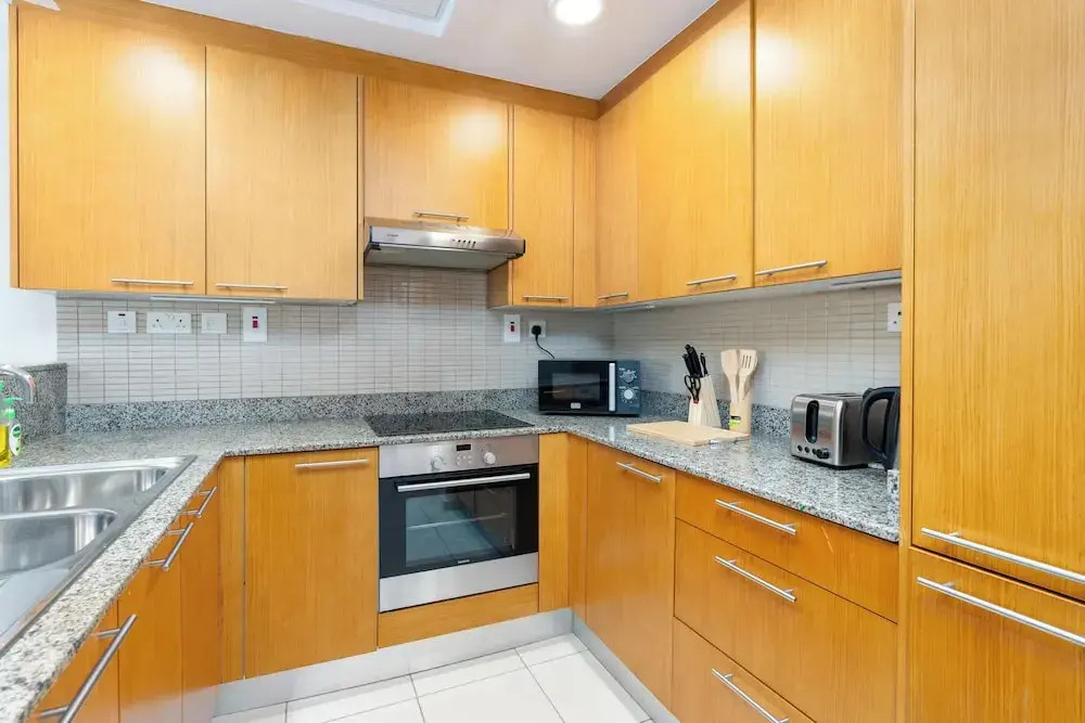 Spacious Studio in Bay Square by Bespoke