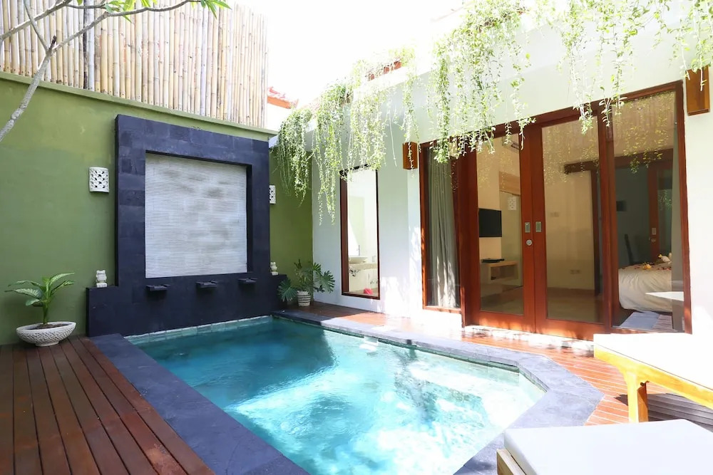 Jas Green Villas & Spa