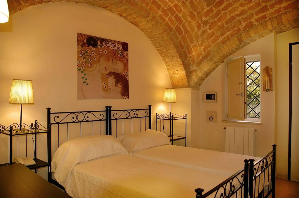 The Olive Inn
