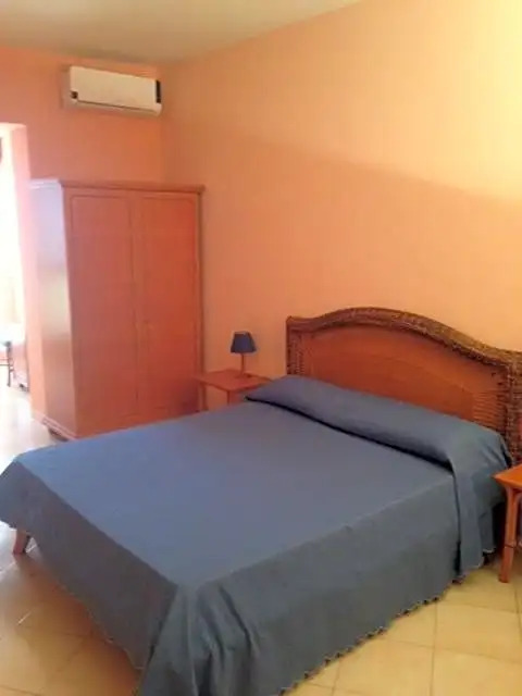 B Palace