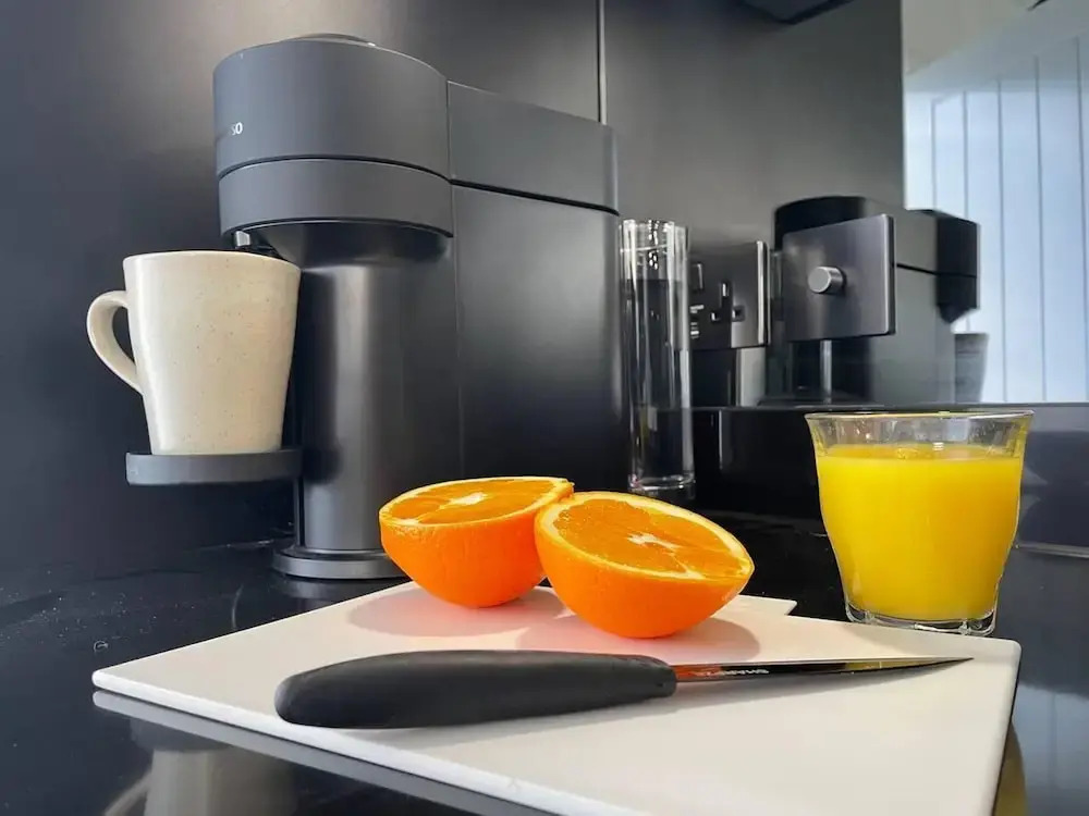 Design led 1 Bedroom Flat in Buzzing Queens Park