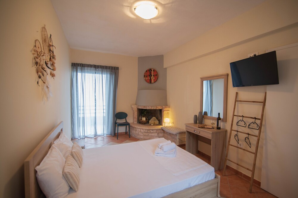 mantinia-apartments