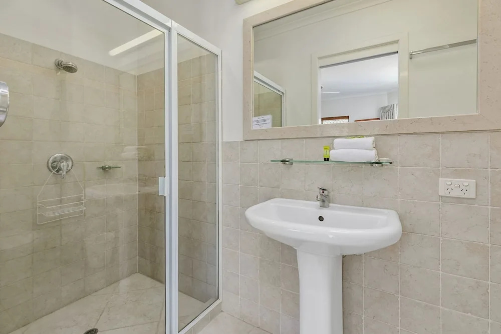 Beautiful North Facing River Views at Noosaville - Unit 4 Riverside 235 Gympie Tce