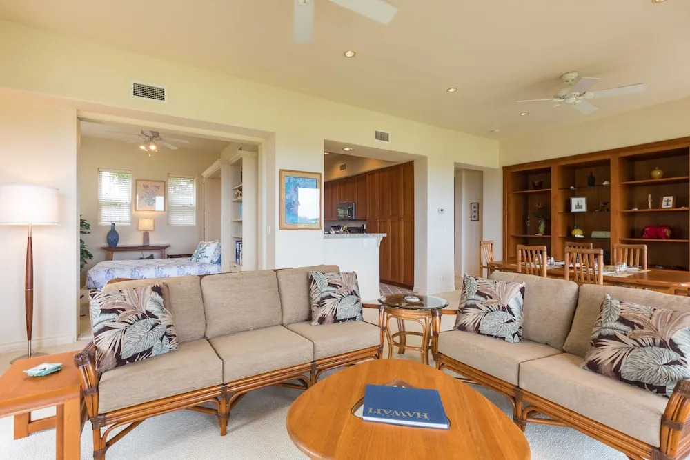 Hale Kaimana - 3 Br Condo