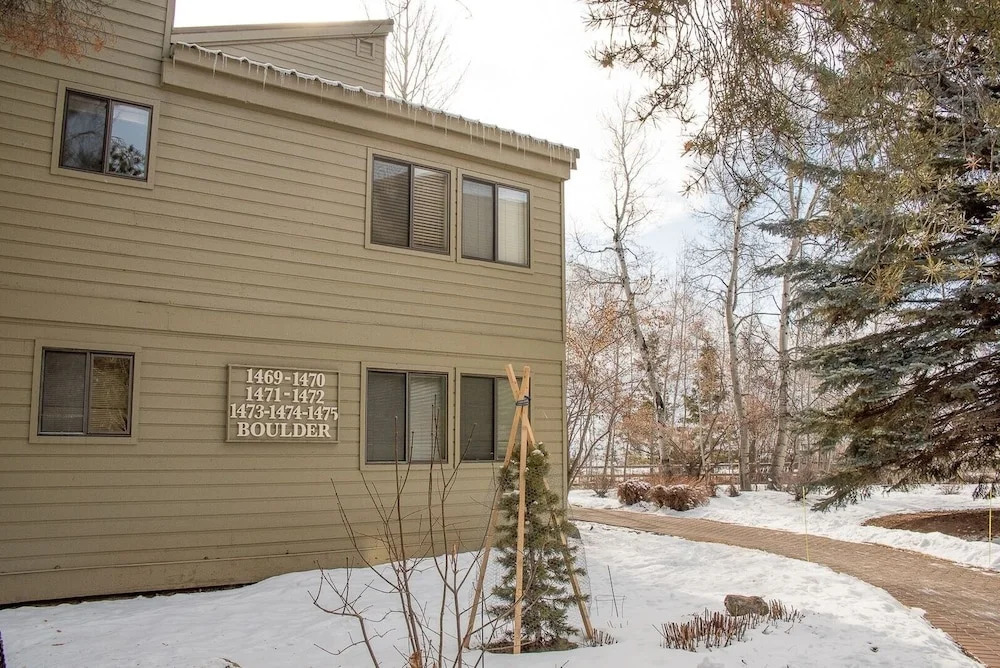 Cottonwood Condominium 1473 1 Bedroom 1 Bathroom Home