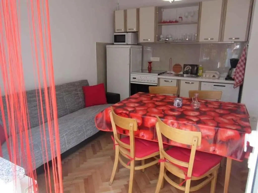 Apartments in Novi Vinodolski 39135