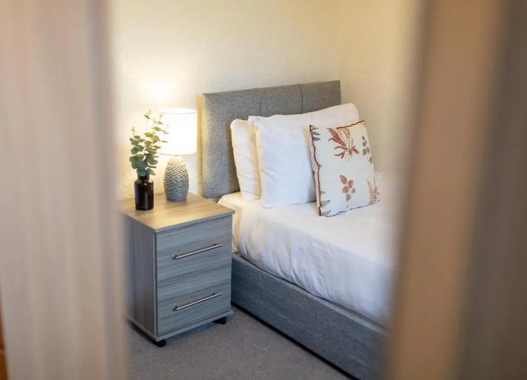 Adrian House, Near Hospital, Easy Parking + Garden
