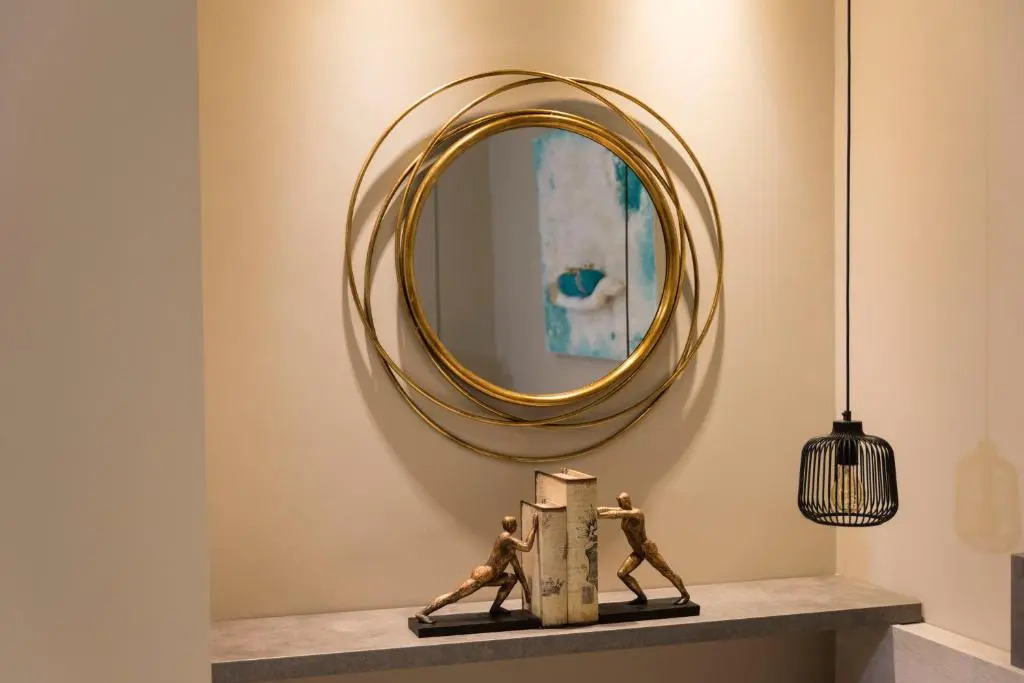 Wisdom Residence Luxury Apartments at Plaka