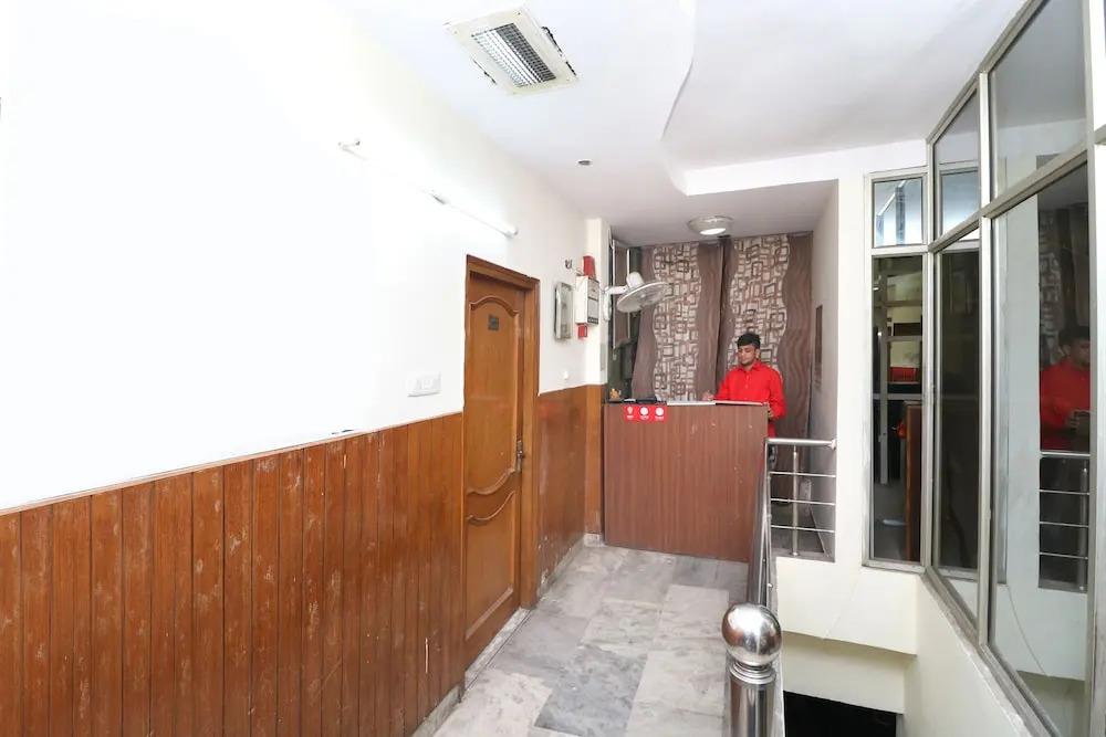 Hotel Regal 2 By OYO Rooms