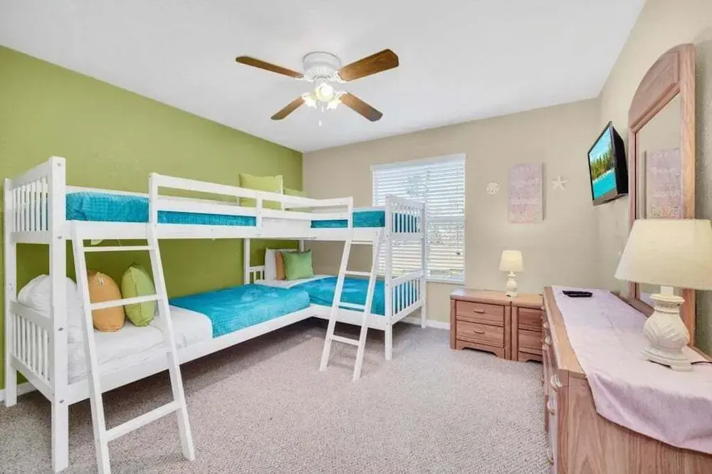 Home In Highlands Reserve! Private Pool 5 Bedroom Home by Redawning