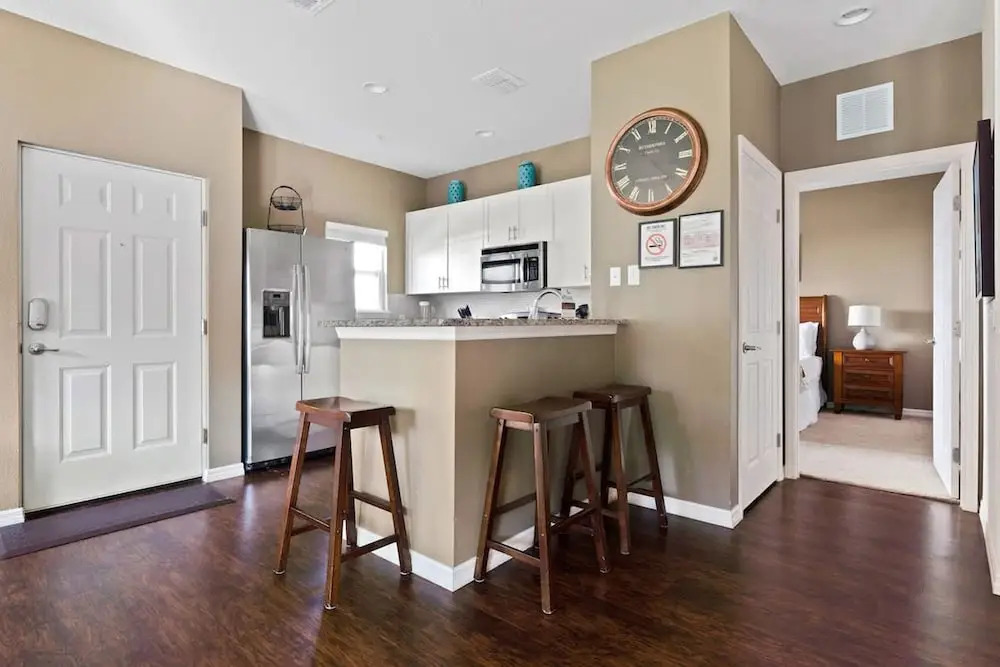 Welcoming 4 BR Sleeps 10 Guests WL2901