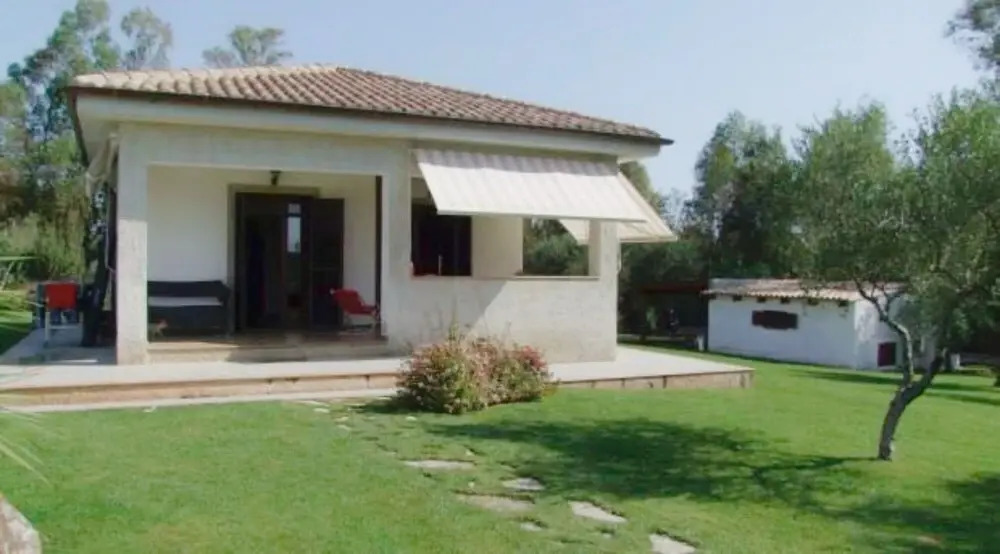 Villa With Pool 2km From the Sea of Alghero With Ac and Wifi for 8 People