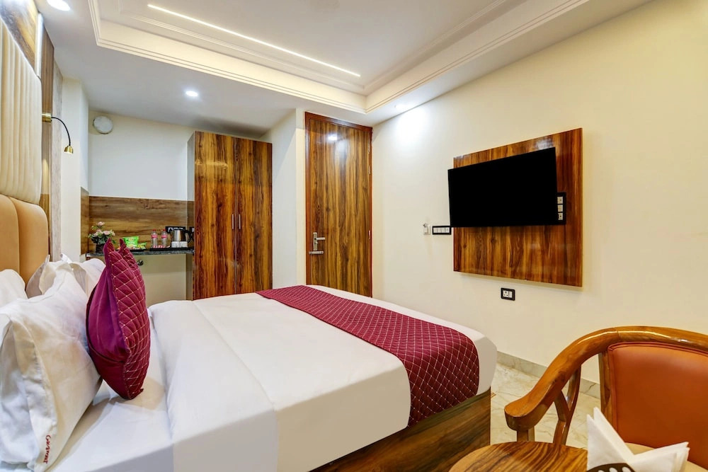 Hotel Euronite Suites Near Delhi IGI Airport
