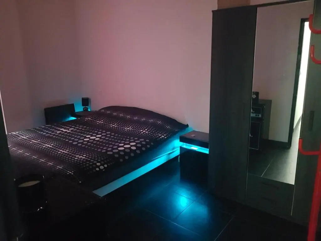 Loft 100m2 (Adults Only)