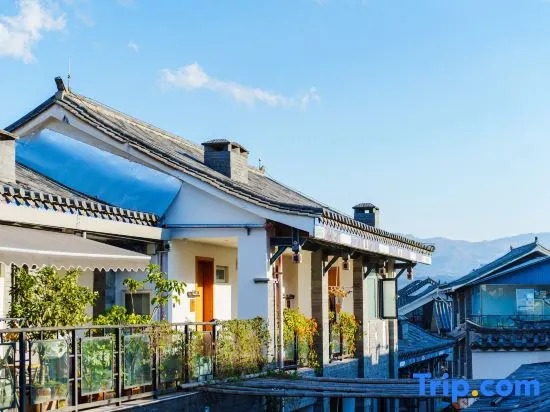 Shude hall Inn in Jianshui