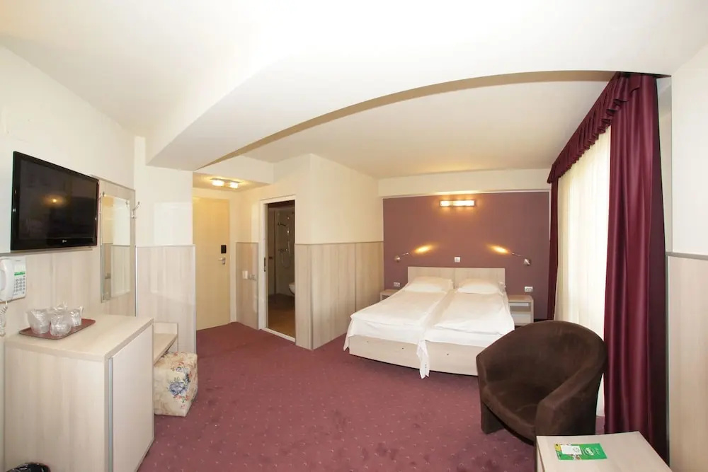 Eden Grand Resort