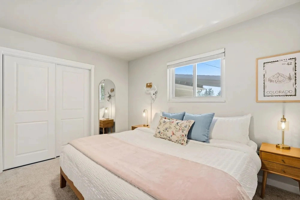 Oak Haus Group Stay w/ Fenced Yard & Game Room