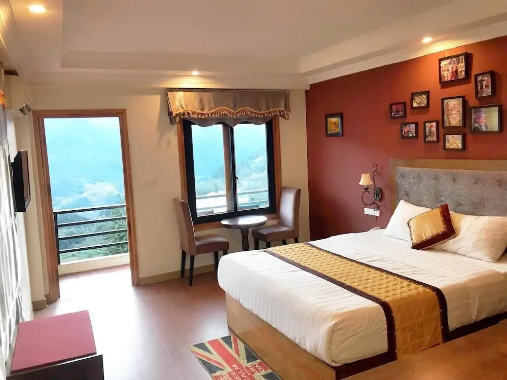 Eden Mountain View Hotel