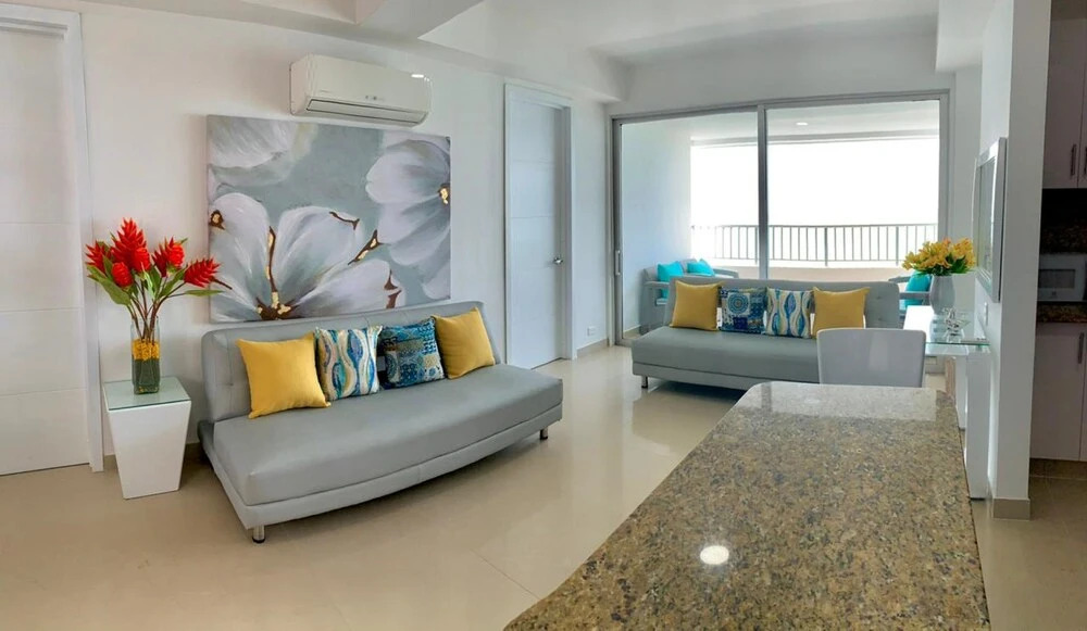 2 Bedroom Beachfront Apartment