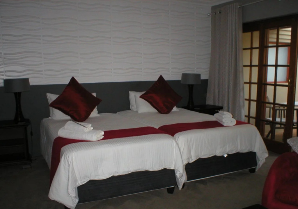 Shangani Lodge