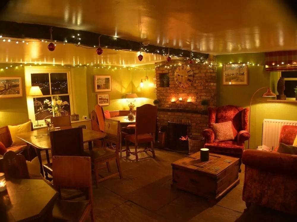 The Castle Arms Inn