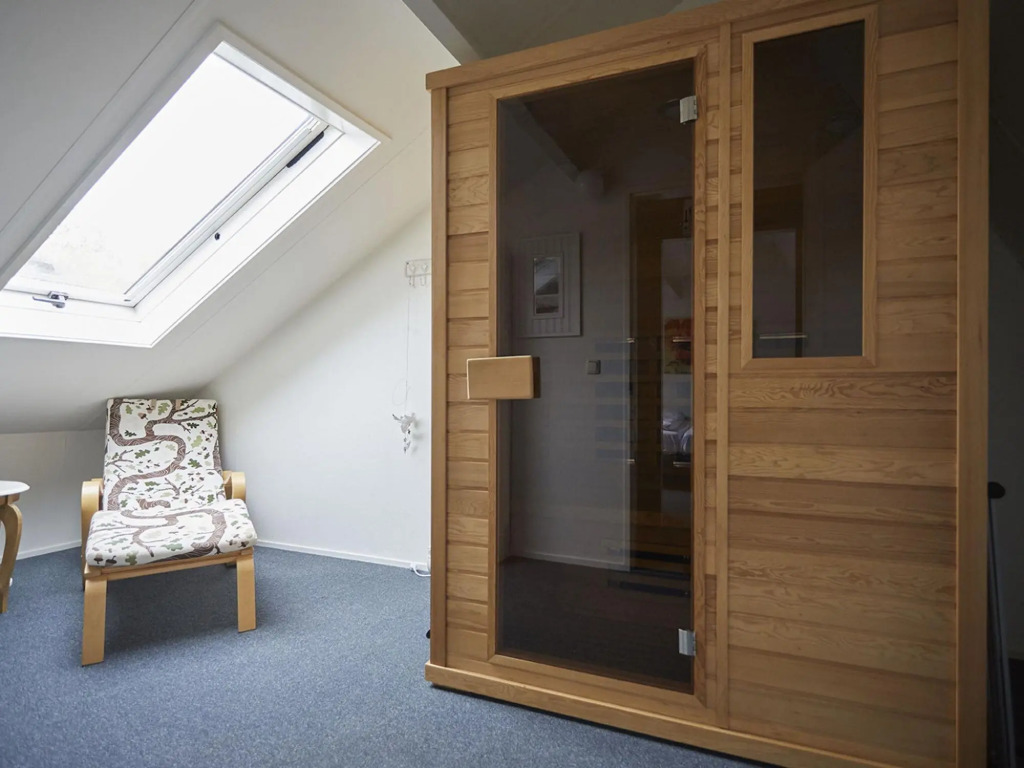 Holiday Home in Zeeland near Lake & Sauna