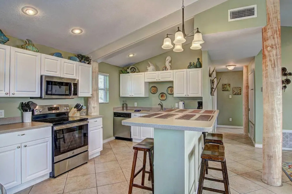 Trojan Paradise - 4 Br Home