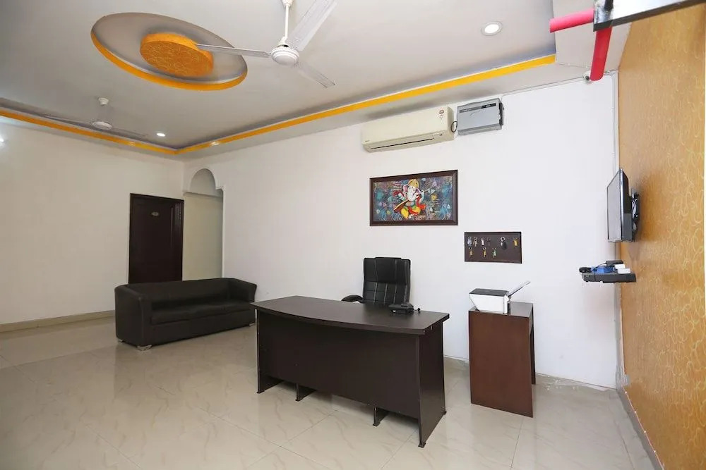 Oyo 14791 Homeystay Comfort