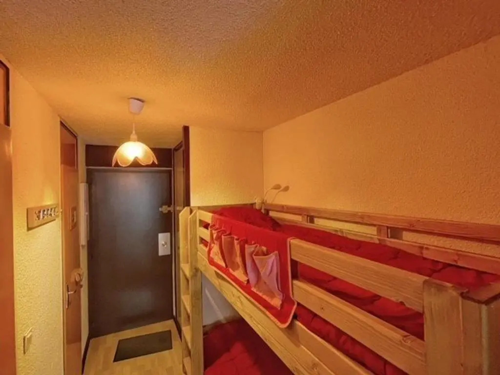 Appartement Vars, 1 pièce, 4 personnes - FR-1-330B-54