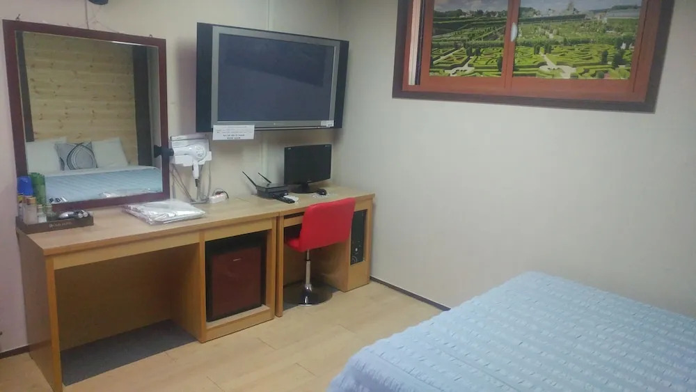 Cima Motel