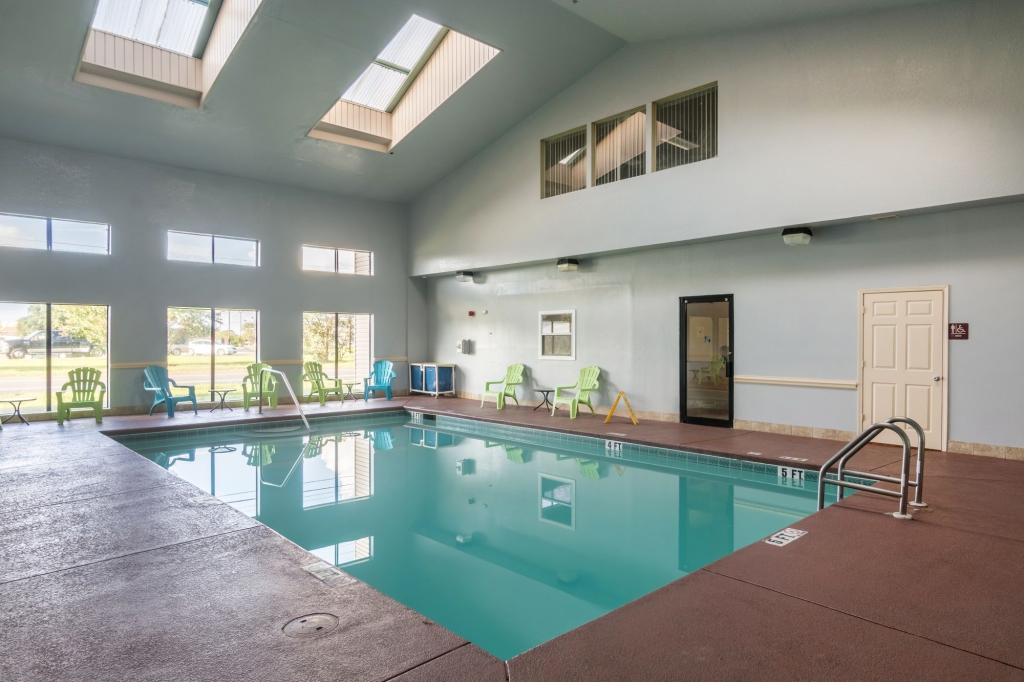 Red Roof Inn & Suites Pensacola-NAS Corry