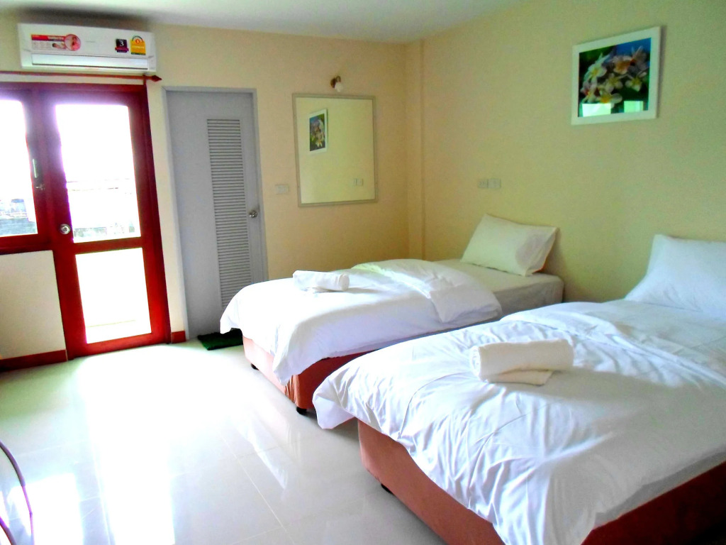 Yamjan Place