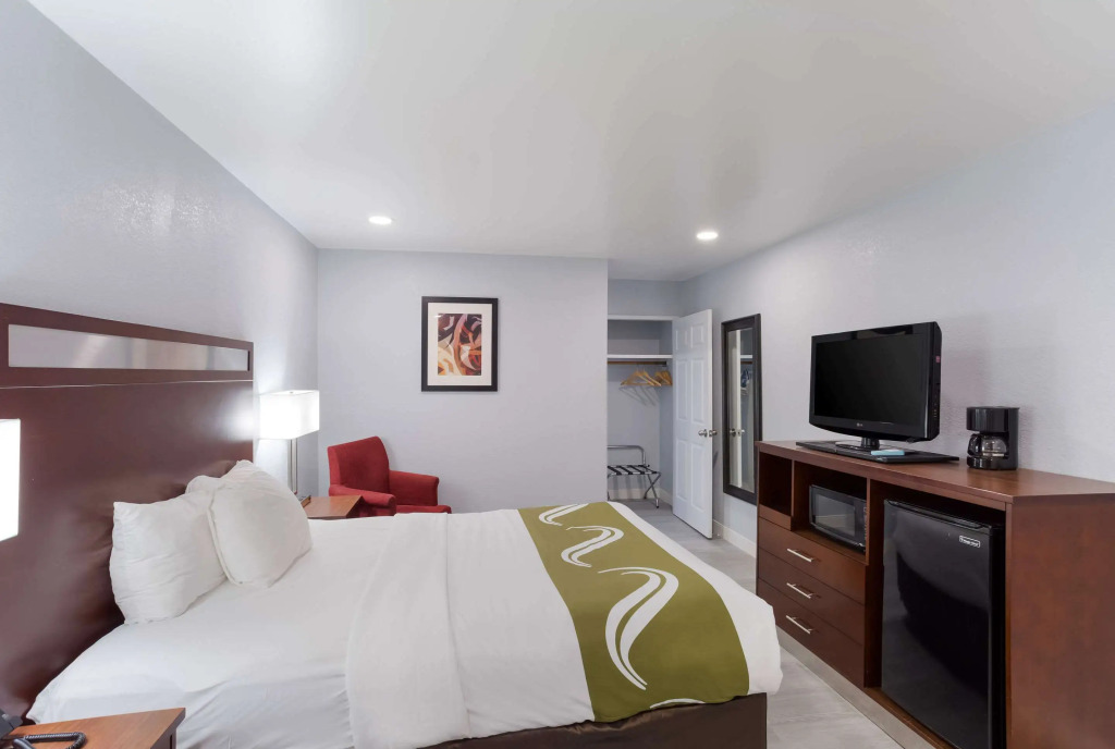 Quality Inn Redding near I-5