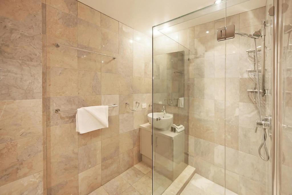 Alderly Apartment 10