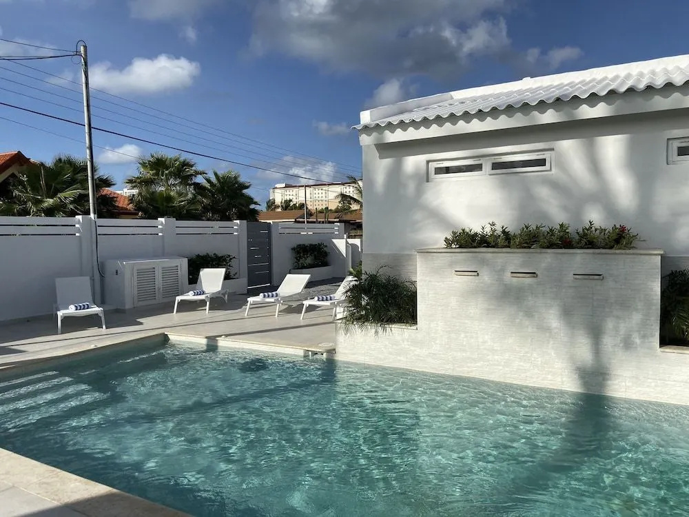 Movida Inn Aruba