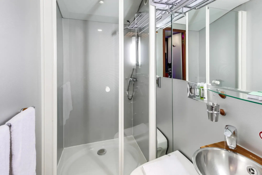 VIP Paris Yacht Hôtel & Spa