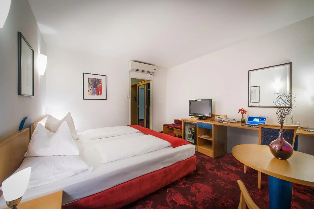 Hotel Boltzmann