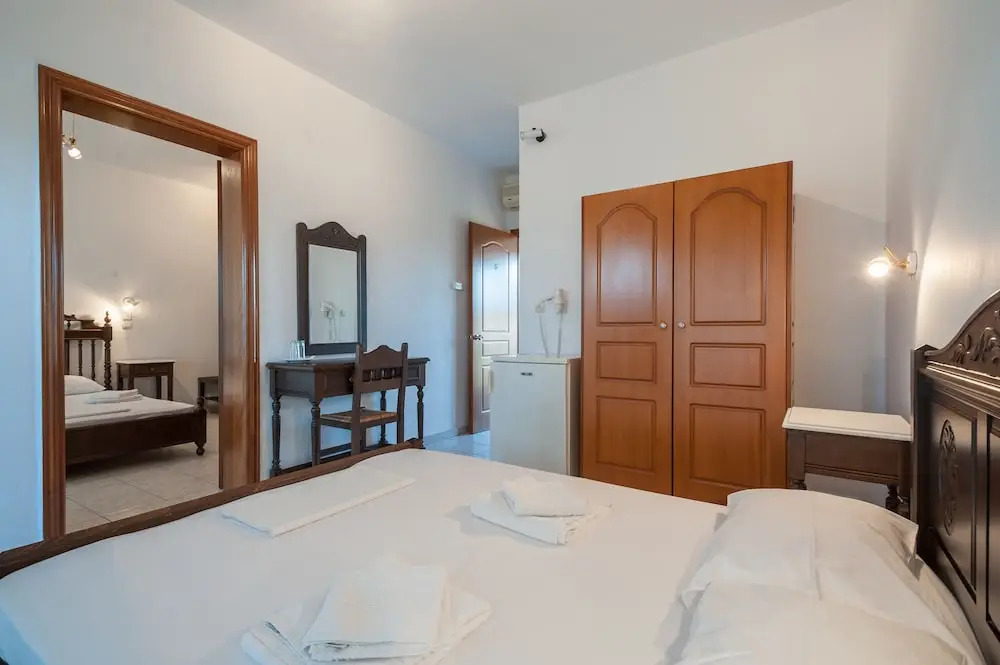 Evgatis Hotel