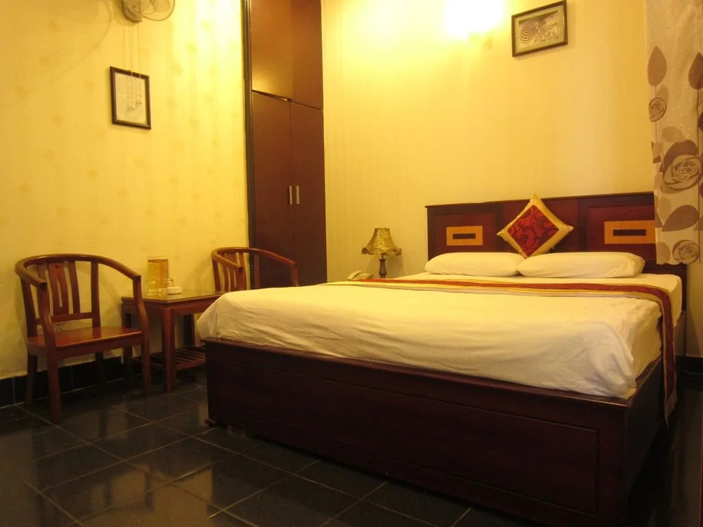 Hoang Phung Hotel - Tan Son Nhat Airport