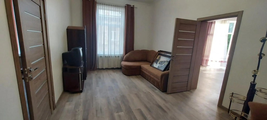 Apartment on Dudayeva 17