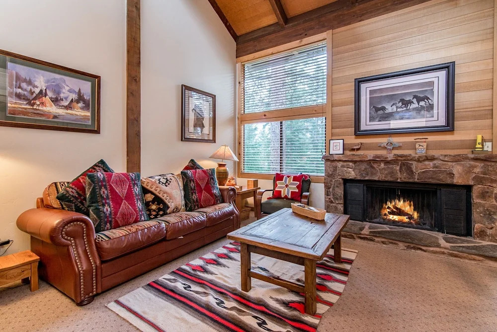 Truckee Condo 1 Mi. from Northstar by RedAwning