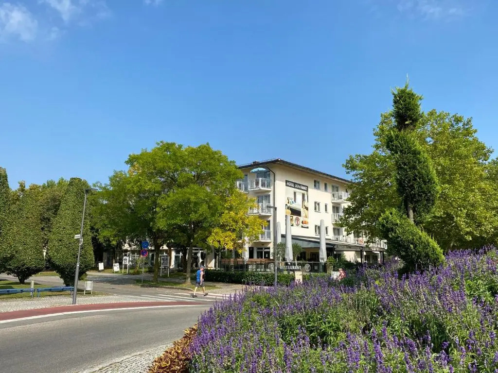 Hotel Dein Franz - Bistro, Kaffeebar & Outdoor-Lounge