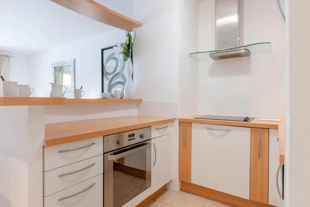 Stylish 2-bedroom apartment in an upscale residence building